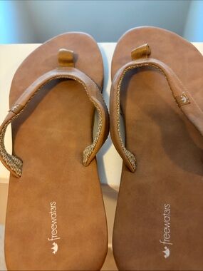 Freewaters Women's Tan Thong Sandals - Casual Everyday Flip Flops